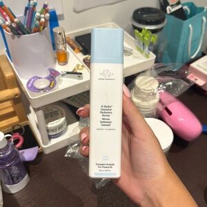 Drunk elephant B-Hydra serum